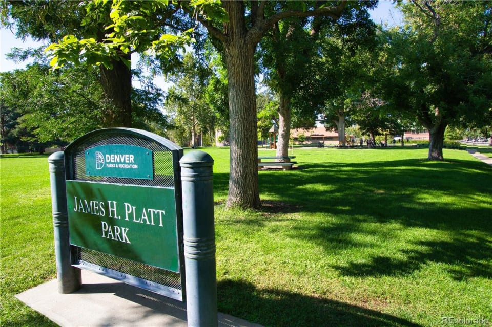 Discovering Platt Park: A historic neighborhood with diverse architecture and rich history.